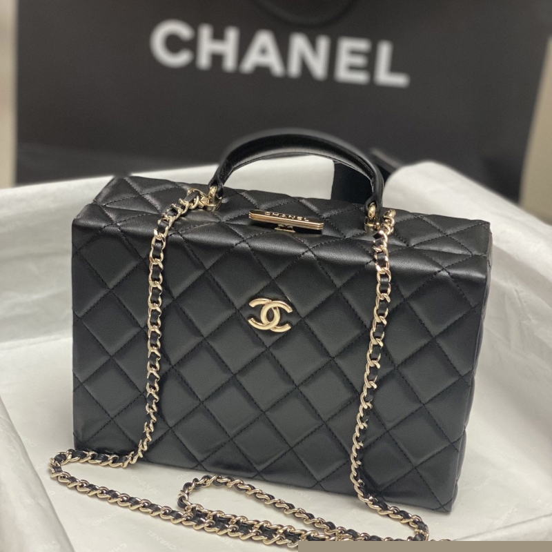 Ch*el box bags